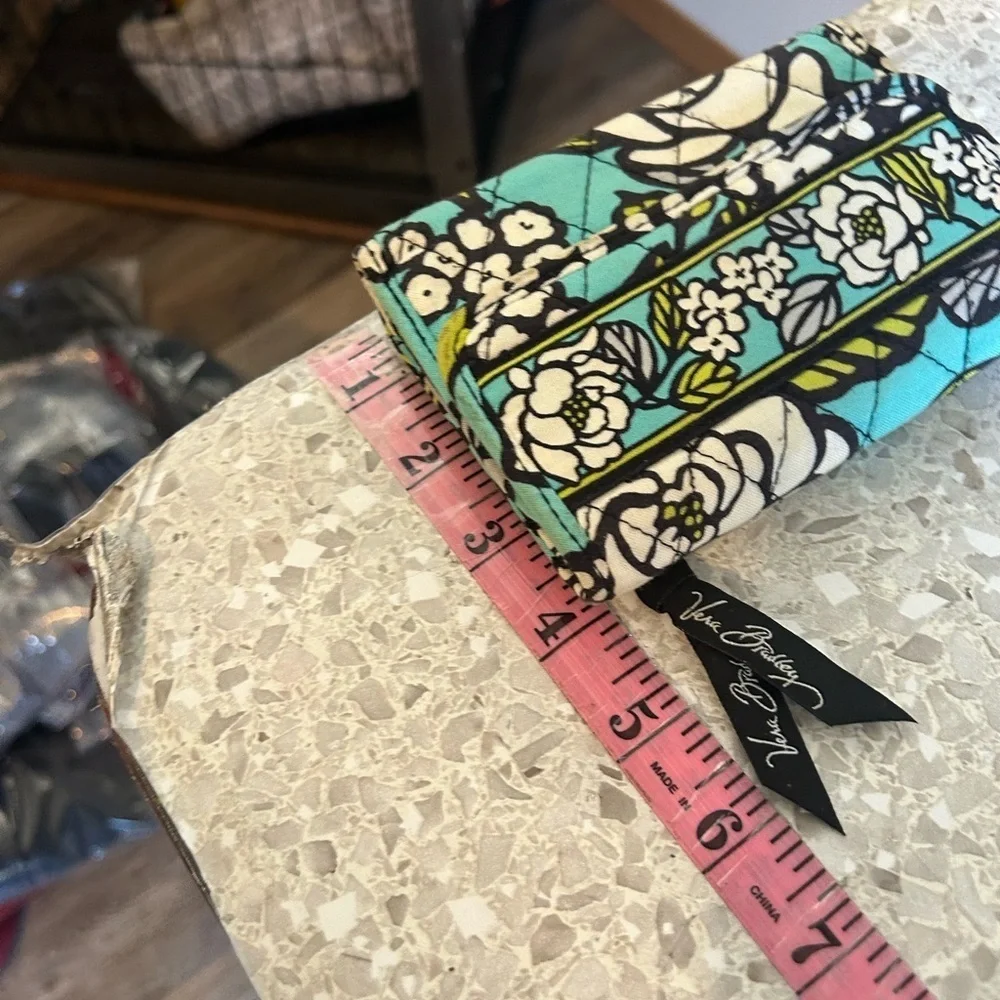 Vera Bradley green & blue floral quilted wallet - Picture 4 of 14